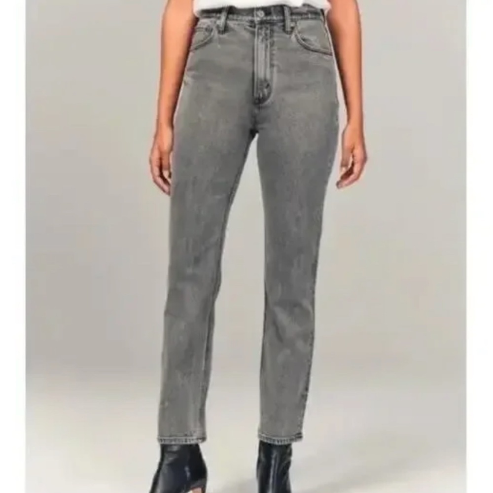 Abercrombie & Fitch The Ankle Straight Ultra High Rise Gray Jeans Size 28